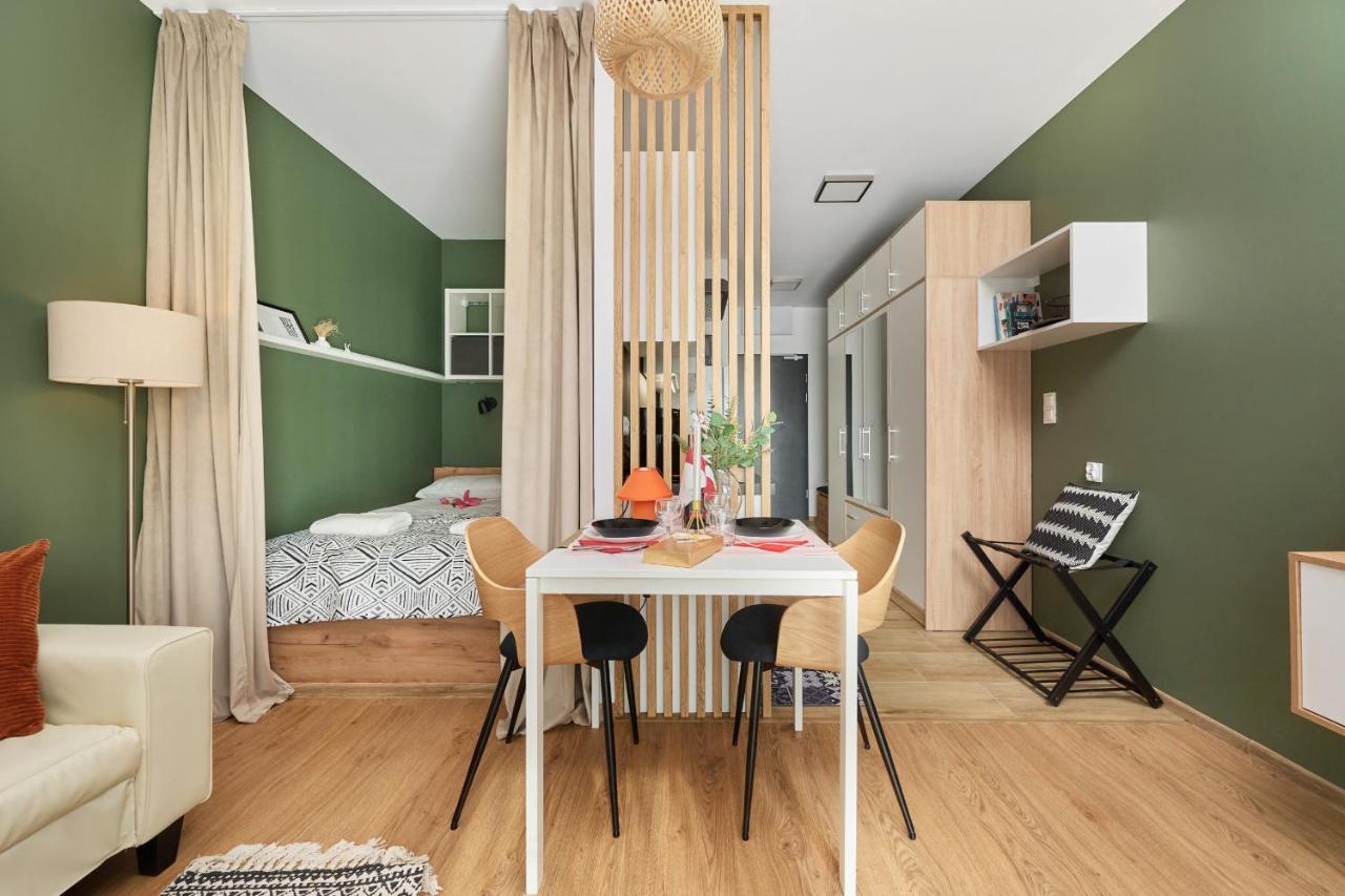 City Panorama Studio Apartments Jaworska 4 By Noclegi Renters Wrocław Buitenkant foto