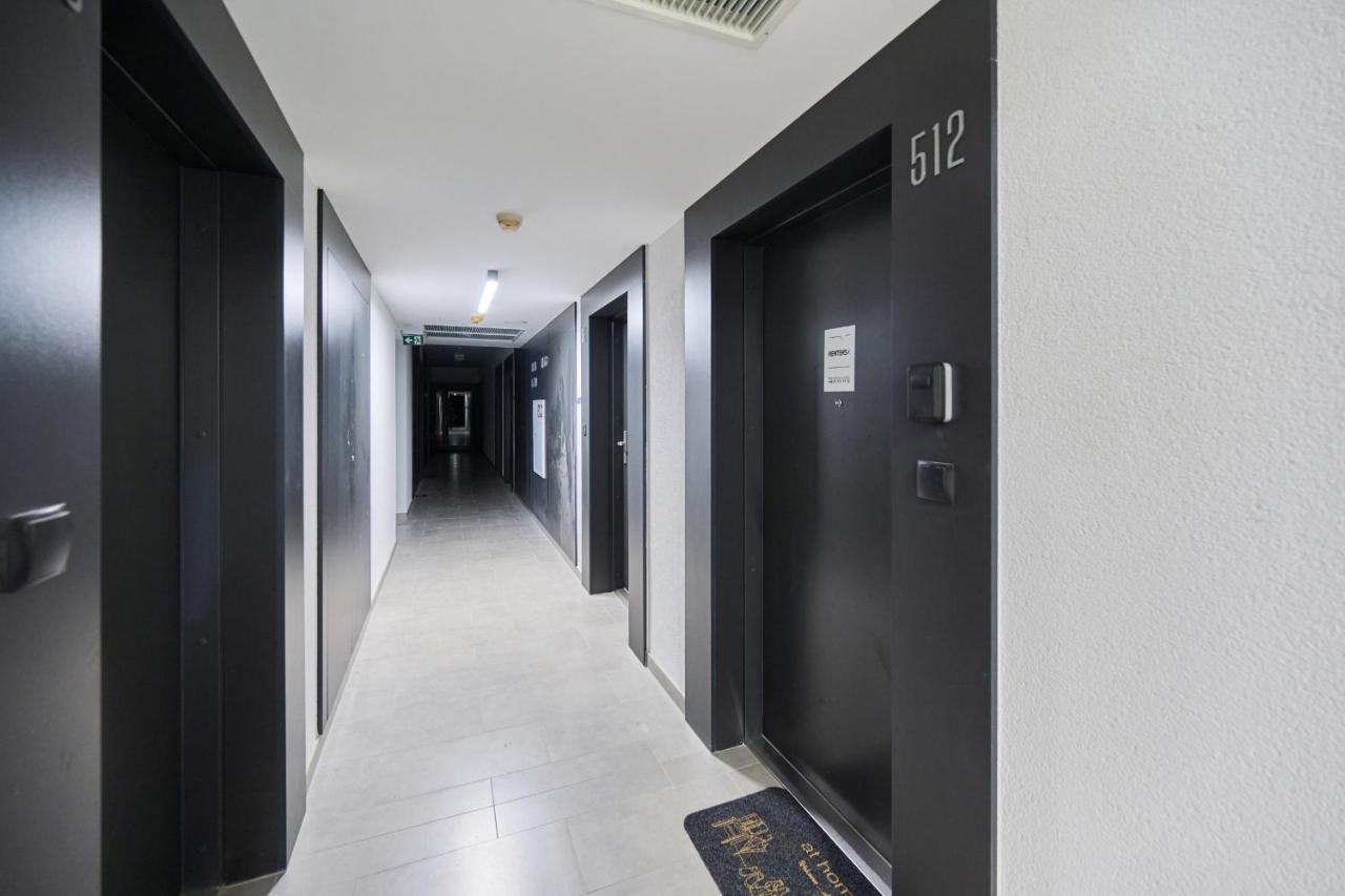 City Panorama Studio Apartments Jaworska 4 By Noclegi Renters Wrocław Buitenkant foto