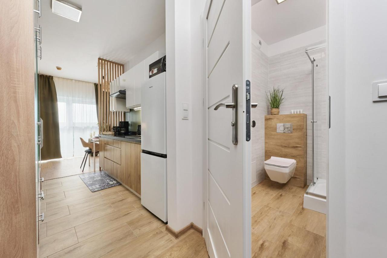City Panorama Studio Apartments Jaworska 4 By Noclegi Renters Wrocław Buitenkant foto